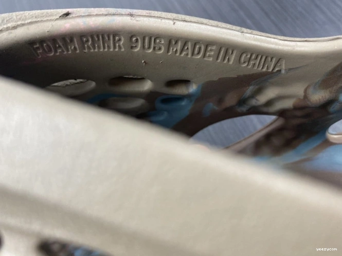 GY3969 Adidas Runner Foam Yeezy 1023